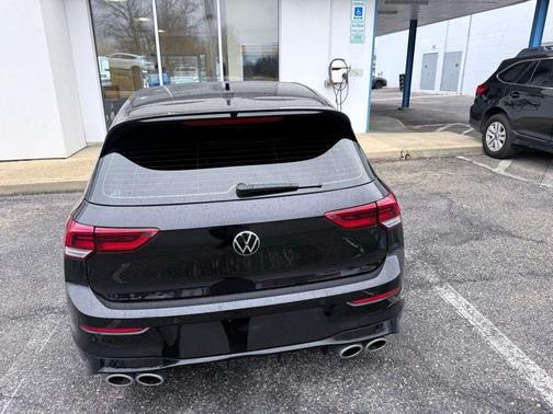 2024 Volkswagen Golf R 2.0T Manual