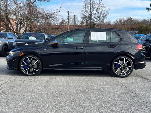 2024 Volkswagen Golf R 2.0T Manual
