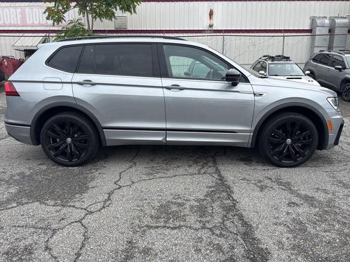 2021 Volkswagen Tiguan 2.0T SE R-Line Black 4MOTION