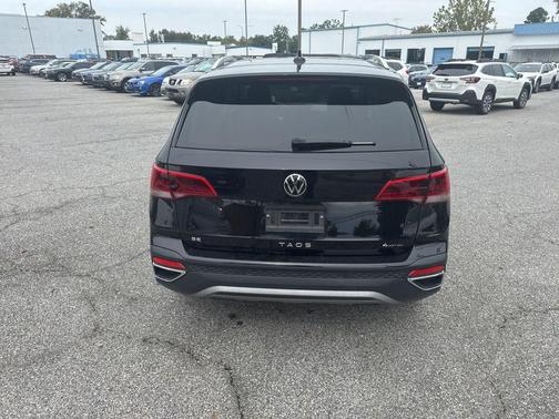 2023 Volkswagen Taos 1.5T SE