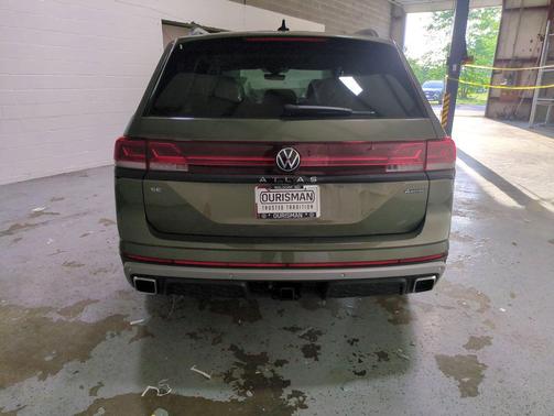 2025 Volkswagen Atlas 2.0T Peak Edition