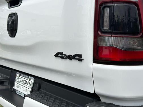 Bright White Clearcoat 2024 RAM 1500 Big Horn/Lone Star