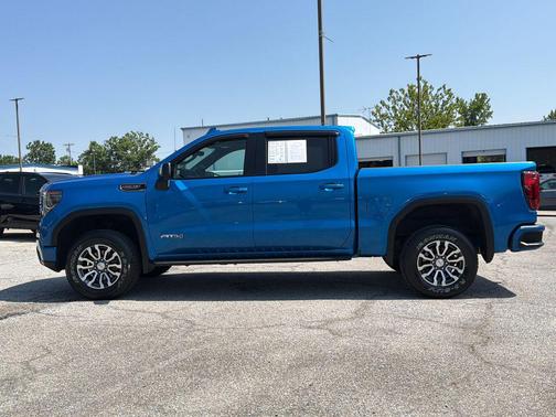 Dynamic Blue Metallic 2022 GMC Sierra 1500 AT4