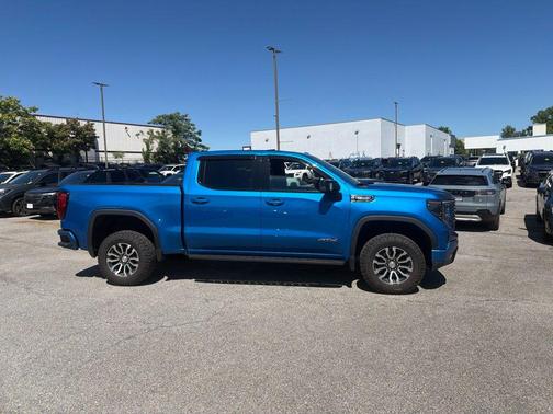 Dynamic Blue Metallic 2022 GMC Sierra 1500 AT4