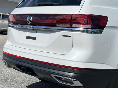 2026 Volkswagen Atlas 2.0T SE w/Technology 4MOTION