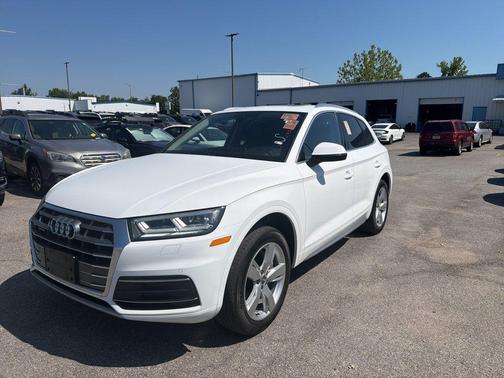 Ibis White 2018 Audi Q5 2.0T Tech Premium