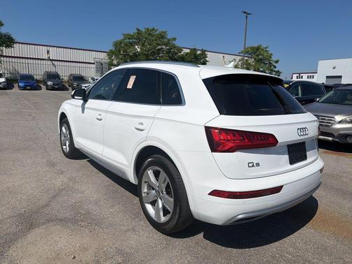 Ibis White 2018 Audi Q5 2.0T Tech Premium
