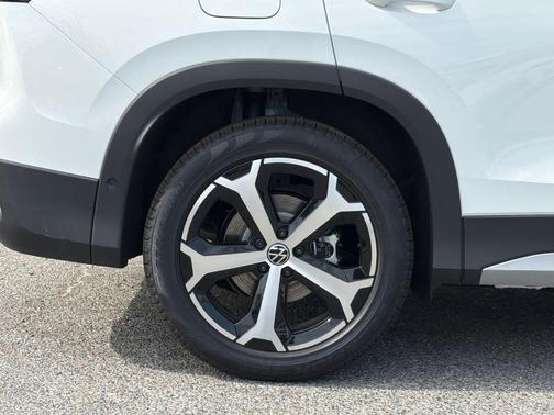 White 2026 Volkswagen Tiguan 2.0T SE