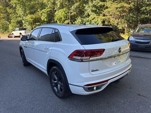 2021 Volkswagen Atlas Cross Sport 3.6L V6 SE w/Technology R-Line