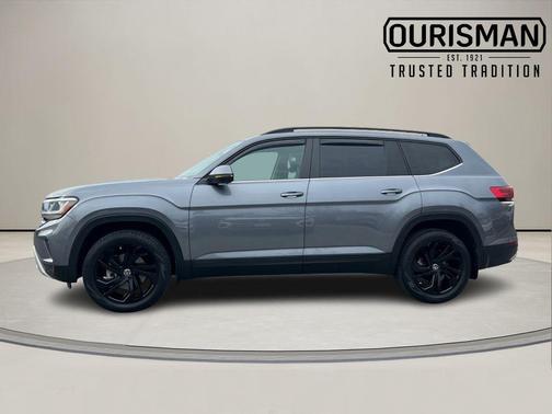 2022 Volkswagen Atlas 2.0T SE w/Technology 4MOTION