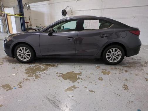 2016 Mazda Mazda3 i Sport