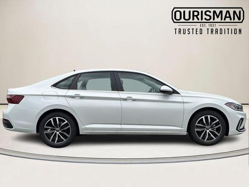 White Pearl 2026 Volkswagen Jetta 1.4T SE
