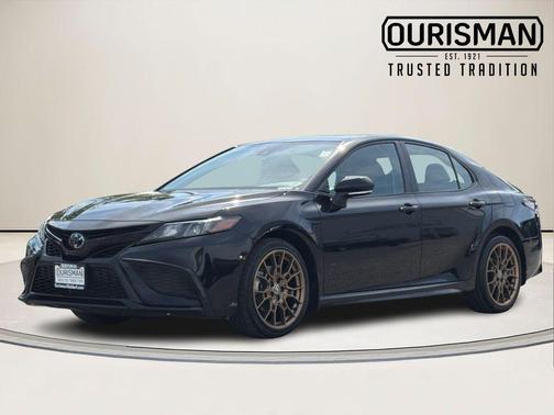 Midnight Black Metallic 2024 Toyota Camry SE