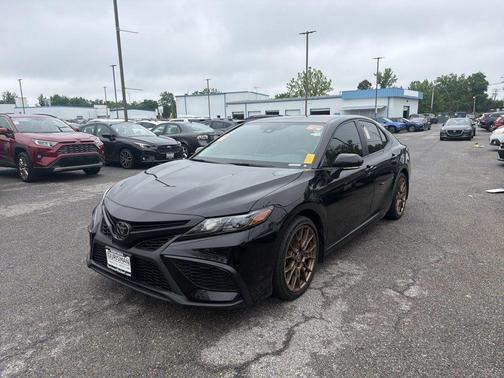 Midnight Black Metallic 2024 Toyota Camry SE