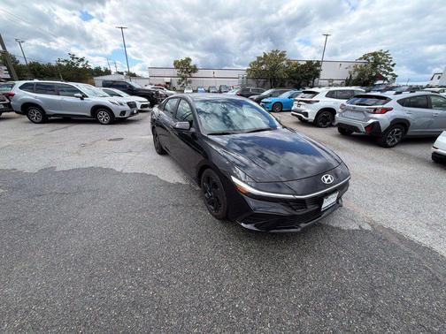 Abyss Black 2026 Hyundai ELANTRA Sport
