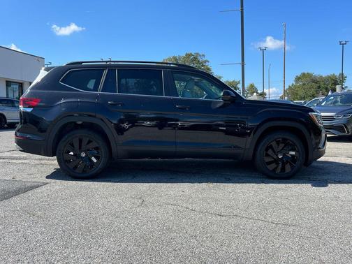 2026 Volkswagen Atlas 2.0T SE w/Technology 4MOTION
