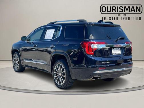 2022 GMC Acadia Denali