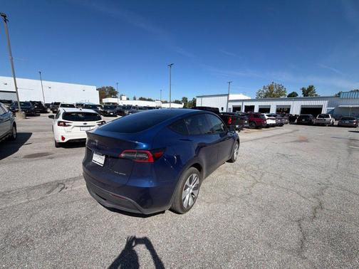 Deep Blue Metallic 2023 Tesla Model Y Long Range Dual Motor All-Wheel Drive