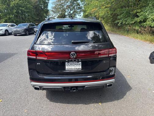 2025 Volkswagen Atlas 2.0T Peak Edition