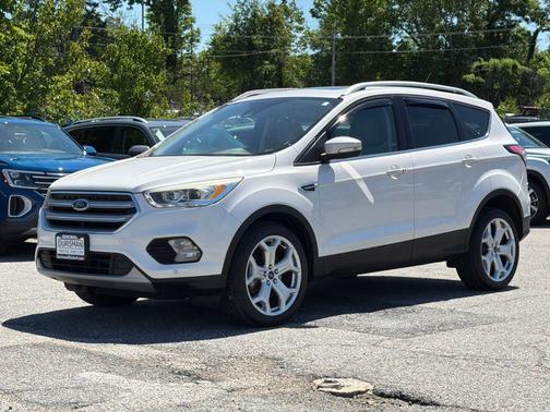 White Platinum Clearcoat Metallic 2017 Ford Escape Titanium