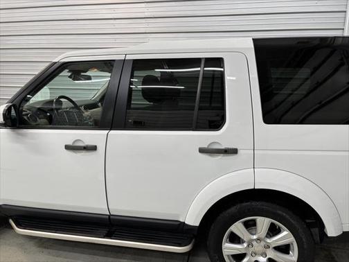 2015 Land Rover LR4 Base