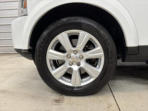 2015 Land Rover LR4 Base