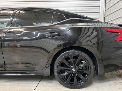 2017 Nissan Maxima 3.5 SR