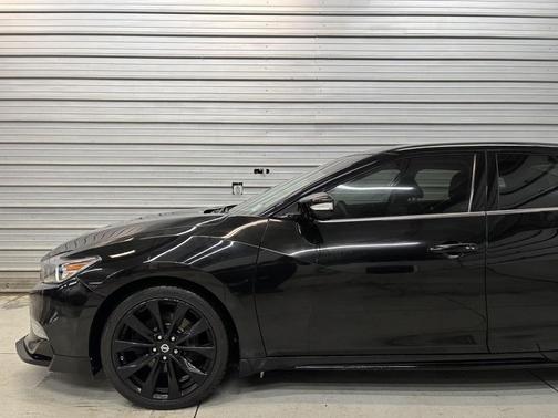 2017 Nissan Maxima 3.5 SR