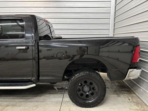 2018 RAM 2500 SLT Crew Cab 4x4 6'4' Box