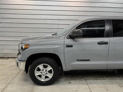 2019 Toyota Tundra SR5