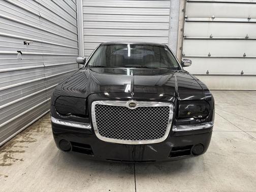 2006 Chrysler 300C Base