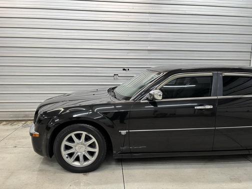 2006 Chrysler 300C Base