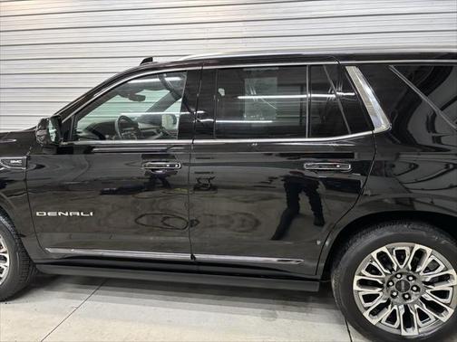 2024 GMC Yukon Denali Ultimate
