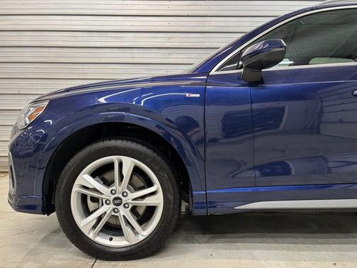 2022 Audi Q3 45 S line Premium Plus