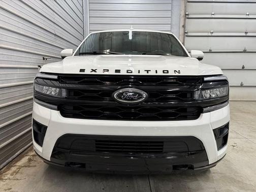 Oxford White 2022 Ford Expedition Max Limited