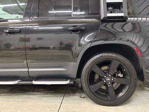 2020 Land Rover Defender 110 HSE