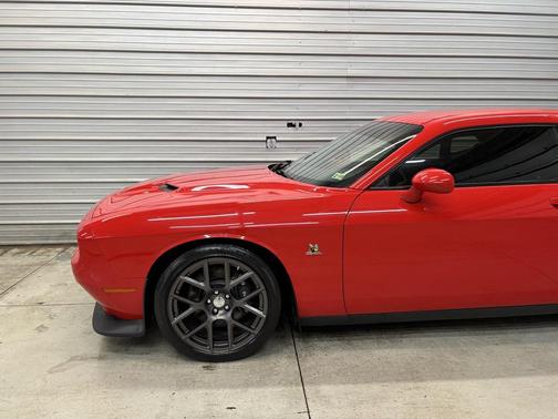 2016 Dodge Challenger R/T Scat Pack