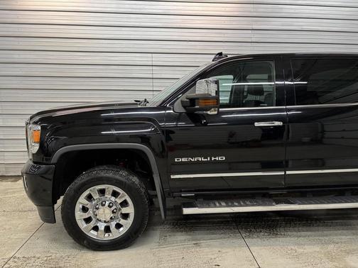 2017 GMC Sierra 2500 Denali