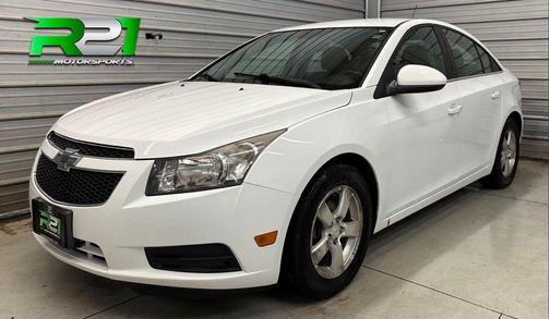 Summit White 2014 Chevrolet Cruze 1LT