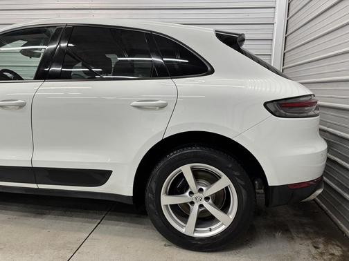 2019 Porsche Macan Base