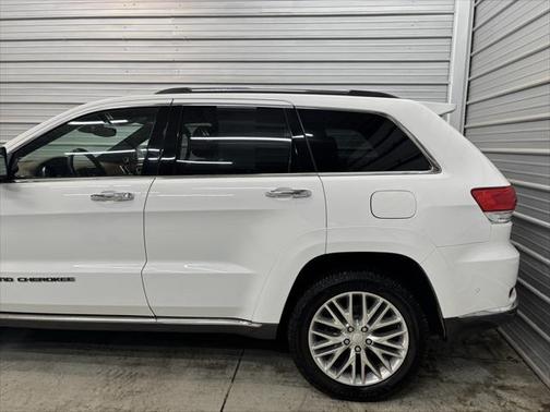 2018 Jeep Grand Cherokee Summit