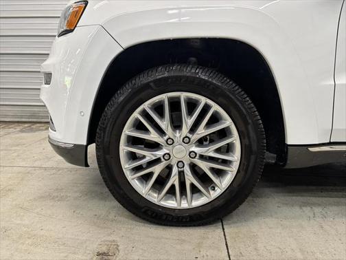 2018 Jeep Grand Cherokee Summit