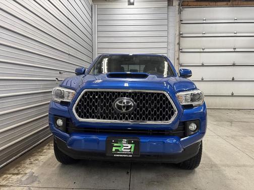 2018 Toyota Tacoma TRD Sport