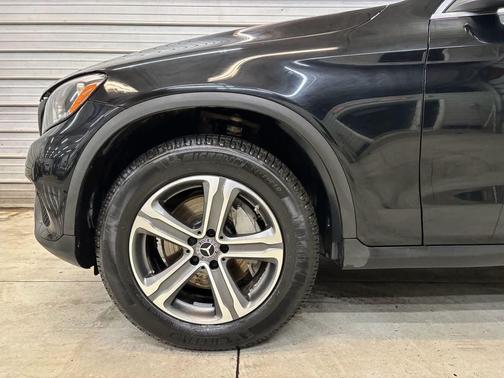 Black 2019 Mercedes-Benz GLC 300 4MATIC