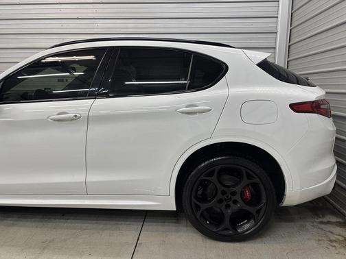 2022 Alfa Romeo Stelvio Ti