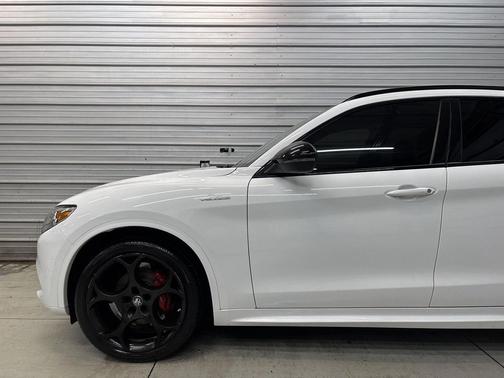 2022 Alfa Romeo Stelvio Ti