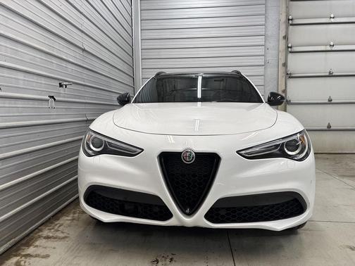 2022 Alfa Romeo Stelvio Ti