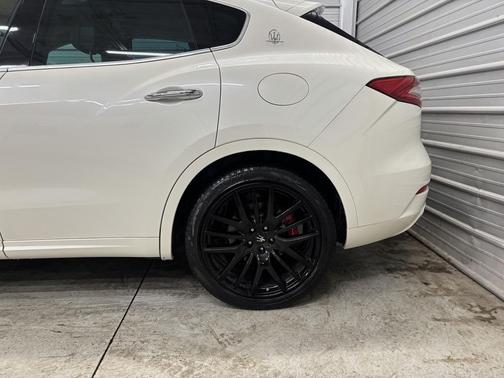 2019 Maserati Levante S GranLusso