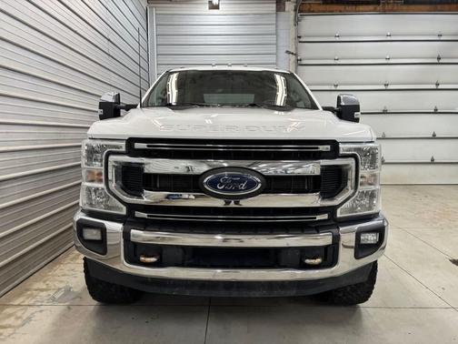 Oxford White 2022 Ford F-350 XLT
