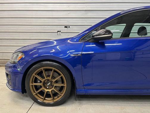 Lapiz Blue Metallic 2017 Volkswagen Golf R 2.0T DSG